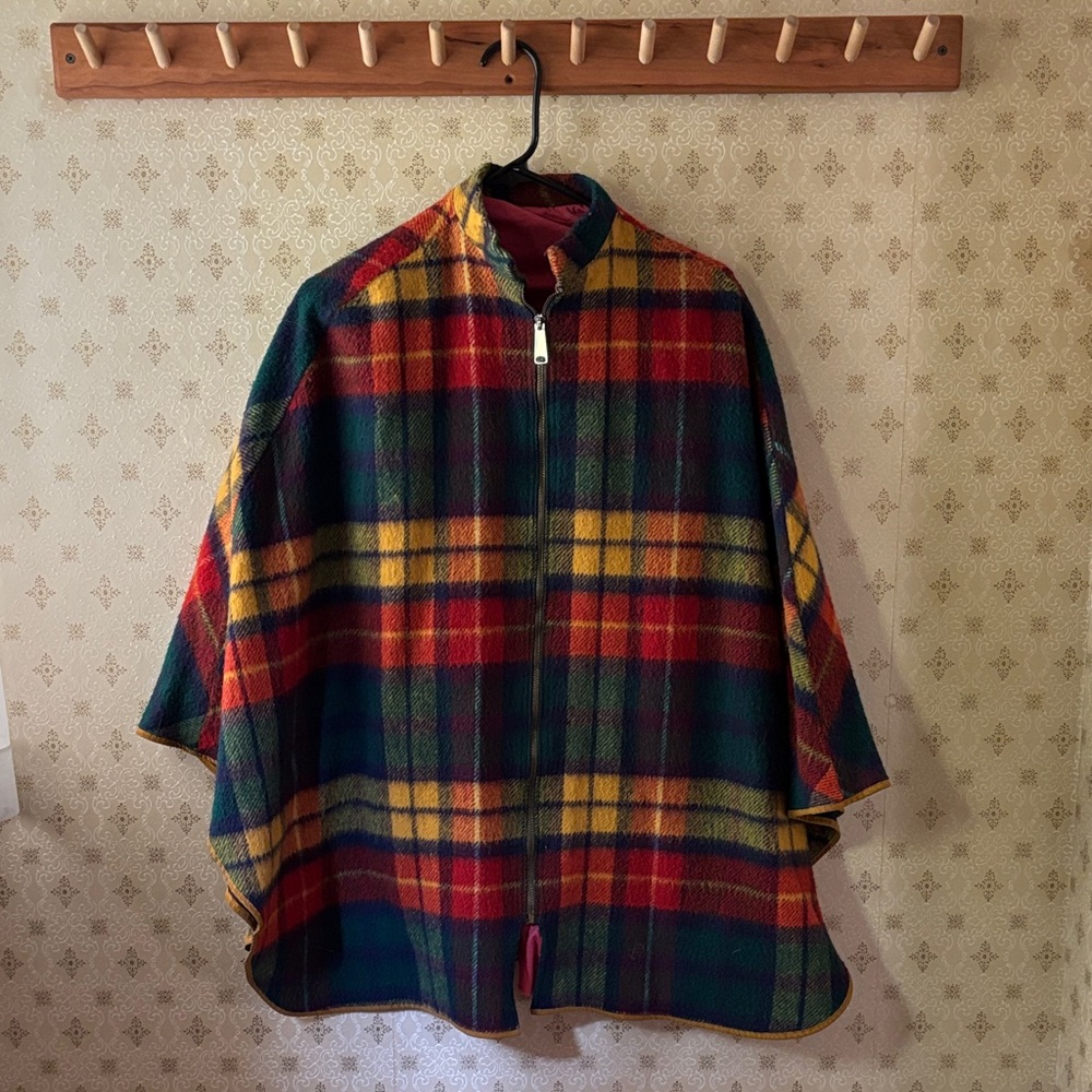 Plaid Multicolor Wool Poncho (vintage)